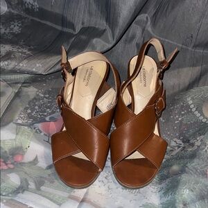 Liz Claiborne Brown Leather Crisscross Slingback Sandals